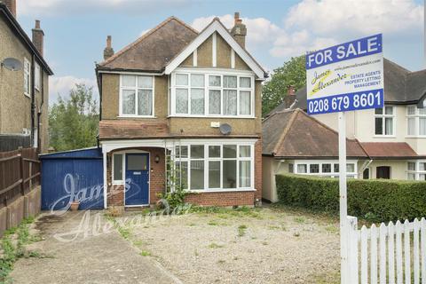 70 Pollards Hill North, London, SW16 4NY
