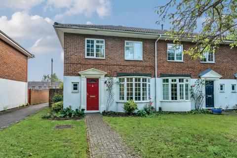 3 bedroom end of terrace house for sale, Bath Road, Reading, Berkshire