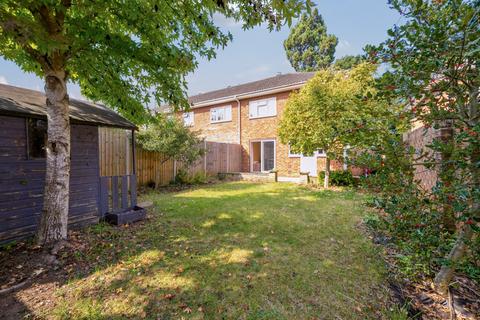 3 bedroom end of terrace house for sale, Bath Road, Reading, Berkshire