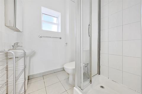 1 bedroom flat to rent, Castletown Road, London W14