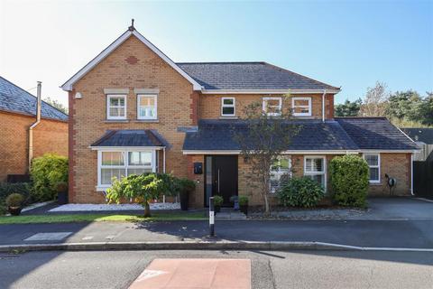 4 bedroom detached house for sale, Gerddi Ty Bryn, Pencoed, Bridgend County Borough, CF35 6PZ