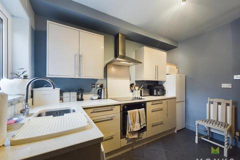 2 bedroom terraced house for sale, John Street, Castlefields