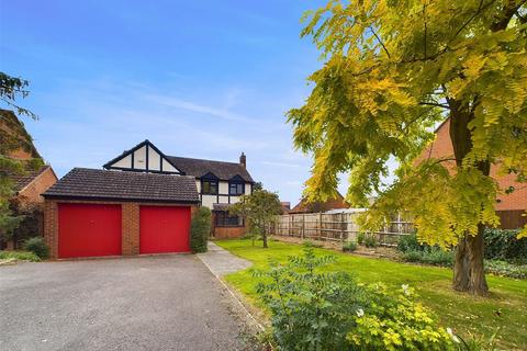 4 bedroom detached house for sale, Anne Hathaway Drive, Churchdown, Gloucester, Gloucestershire, GL3