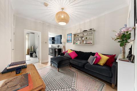 2 bedroom ground floor flat for sale, Devonshire Road, London SW19