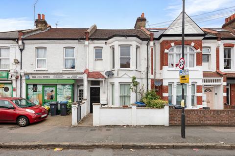 2 bedroom ground floor flat for sale, Devonshire Road, London SW19