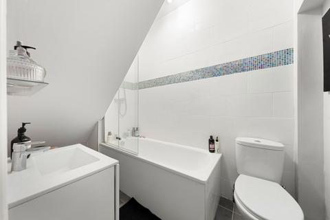 16 Devonshire Road, London, SW19 2EN