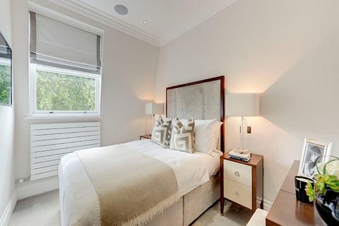 2 bedroom apartment to rent, 86-92 Kensington Gardens Square, London W2