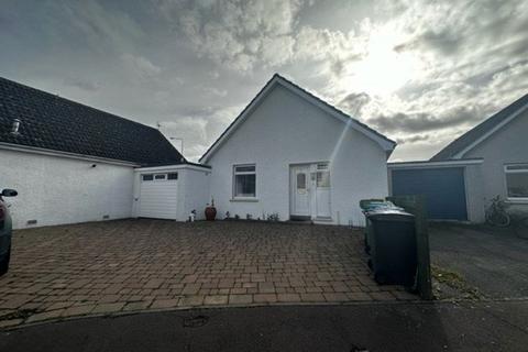 4 bedroom house to rent, Balrymonth Court, Fife