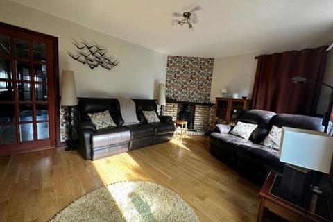 4 bedroom house to rent, Balrymonth Court, Fife