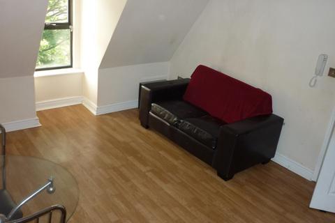 3 bedroom flat to rent, Meribel Square, Prescot L34