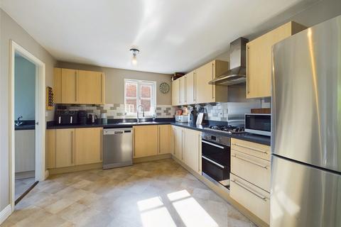 4 bedroom detached house for sale, Stanbridge Way, Quedgeley, Gloucester, Gloucestershire, GL2