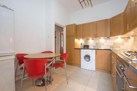 1 bedroom flat to rent, Heyford Avenue, Vauxhall SW8