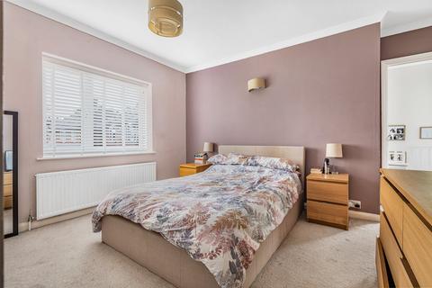 88 Brookside Avenue, Ashford, TW15 3LY