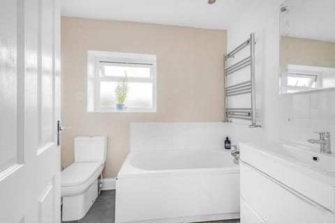 88 Brookside Avenue, Ashford, TW15 3LY
