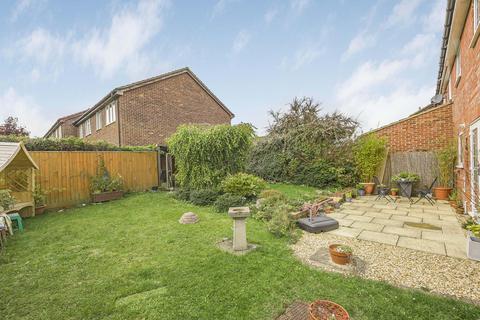 3 bedroom end of terrace house for sale, The Kestrels, Grove, OX12