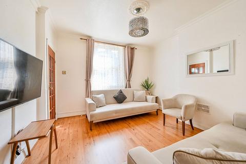 2 bedroom end of terrace house for sale, Goodhall Street, North Acton, London, NW10