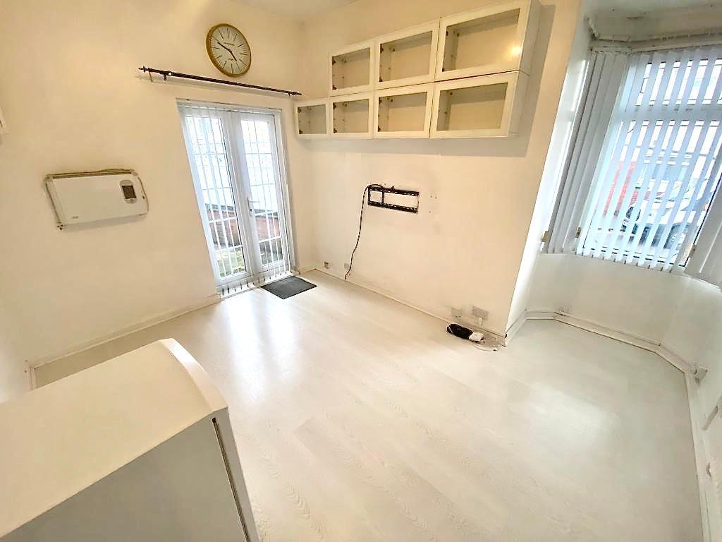 Walsall Road, Wednesbury WS10 3 bed end of terrace house to rent £