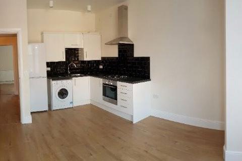 2 bedroom flat to rent, Musters Road, West Bridgford NG2