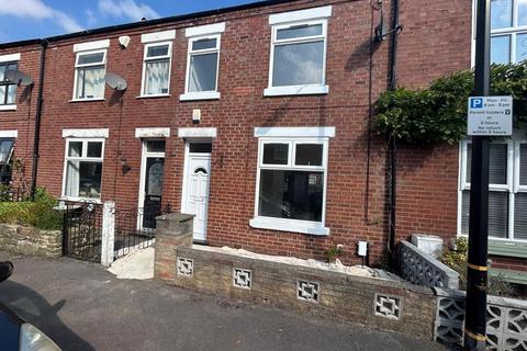 2 bedroom terraced house to rent, Albion Street, Sale