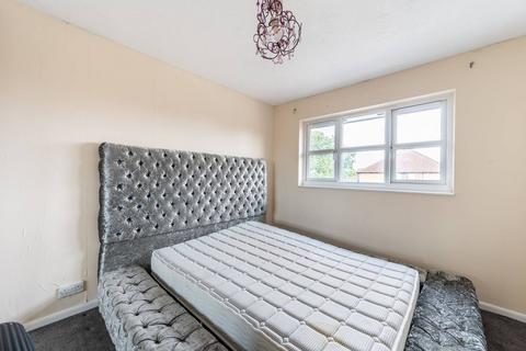 1 bedroom flat for sale, Conifer Way, North Wembley, Wembley, HA0