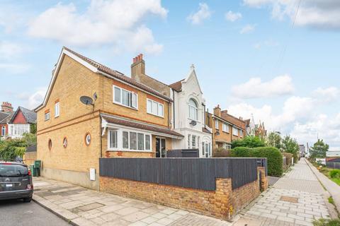 4 bedroom terraced house to rent, Gleneagle Road, Streatham, London, SW16