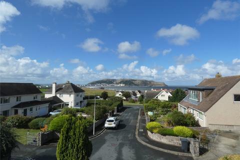 3 bedroom detached house to rent, Aber Place, Llandudno, Conwy, LL30