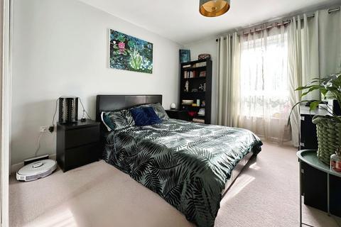 2 bedroom apartment for sale, Tay Road, Tilehurst, Reading