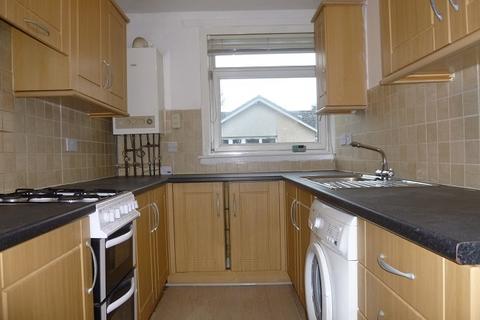 2 bedroom flat to rent, Kinnell Square, Glasgow G52