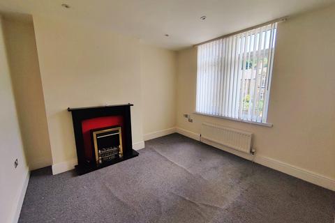 2 bedroom maisonette to rent, Warkworth Crescent, Newburn, Newcastle upon Tyne, NE15