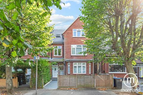 4 bedroom apartment for sale, Stanley Gardens, London NW2