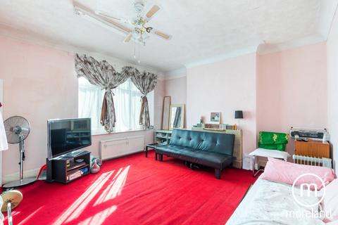 4 bedroom apartment for sale, Stanley Gardens, London NW2