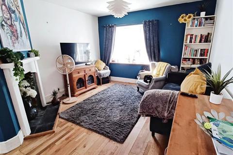 3 bedroom house for sale, High Street, Rochester