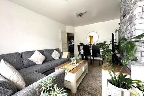 9 Adelphi Gardens, Slough, SL1 2RF