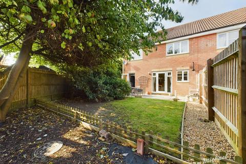 undefined, Hinds Way, Aylesbury, Buckinghamshire