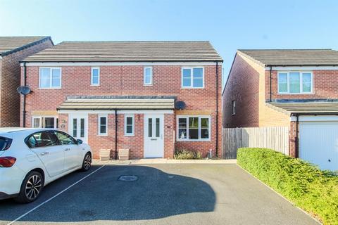 3 bedroom semi-detached house for sale, Friarwood Avenue, Pontefract WF8