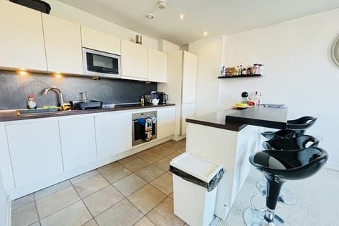 2 bedroom flat to rent, 37 Potato Wharf, M3 4BB