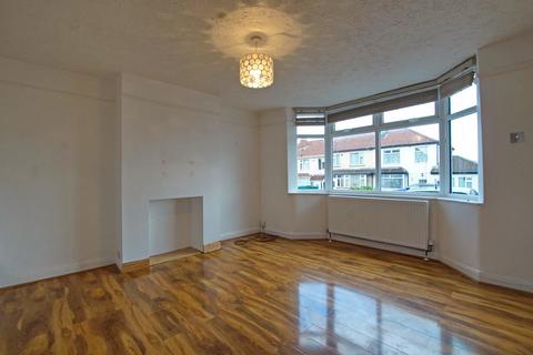 3 bedroom terraced house to rent, Wallscourt Road, Bristol BS34