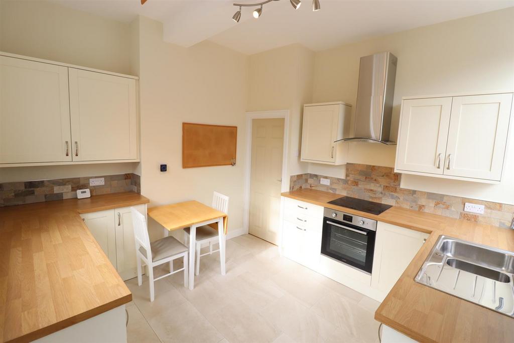 Uppingham Road, Leicester LE7 1 bed apartment to rent £800 pcm (£185 pw)