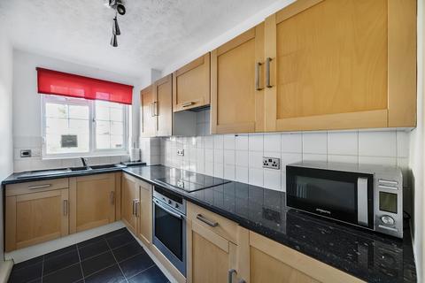 2 bedroom flat for sale, West Lodge, 23 Stainbeck Lane, Leeds LS7