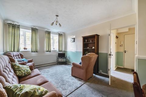 2 bedroom flat for sale, West Lodge, 23 Stainbeck Lane, Leeds LS7