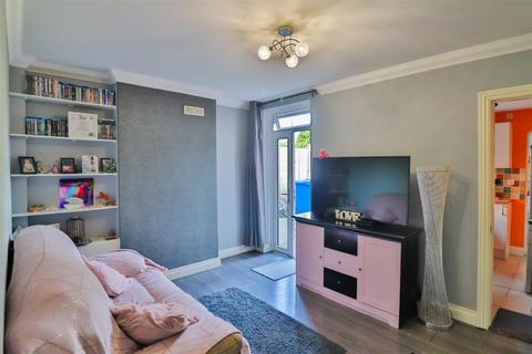 1 bedroom flat for sale, Bramford Road, Ipswich