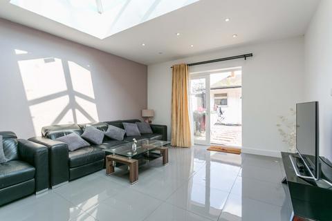 33 Hampden Road, Slough, SL3 8SF