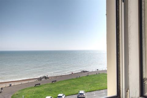 1 bedroom retirement property for sale, De La Warr Parade, Bexhill-On-Sea