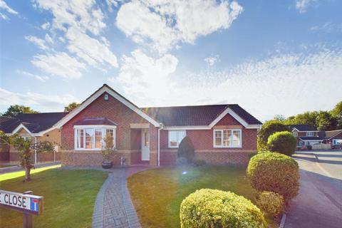 3 bedroom detached bungalow for sale, Calderdale Close, Bridlington