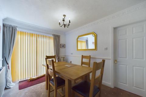 3 bedroom detached bungalow for sale, Calderdale Close, Bridlington