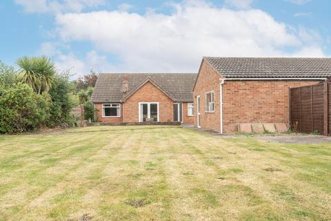 5 bedroom detached bungalow for sale, Bulmer Lane, Winterton-On-Sea