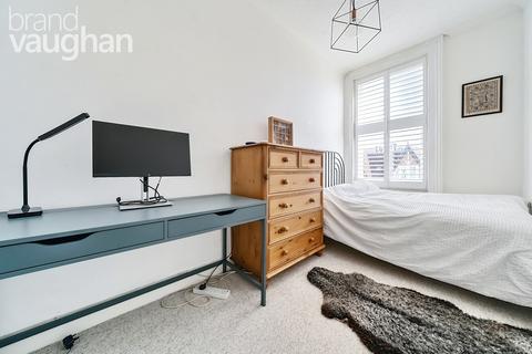 2 bedroom flat to rent, Cambridge Road, Hove, East Sussex, BN3