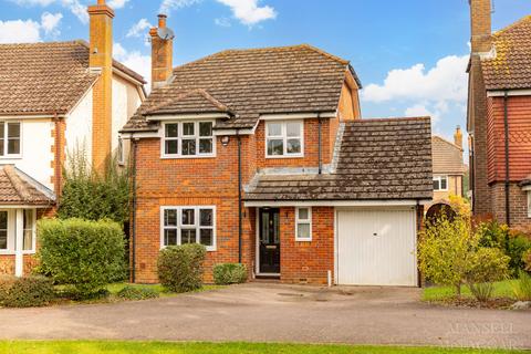 Alberta Drive, Horley RH6