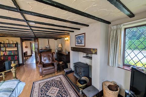 3 bedroom cottage for sale, Woodhill Road, Collingham