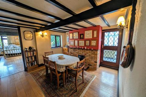 3 bedroom cottage for sale, Woodhill Road, Collingham